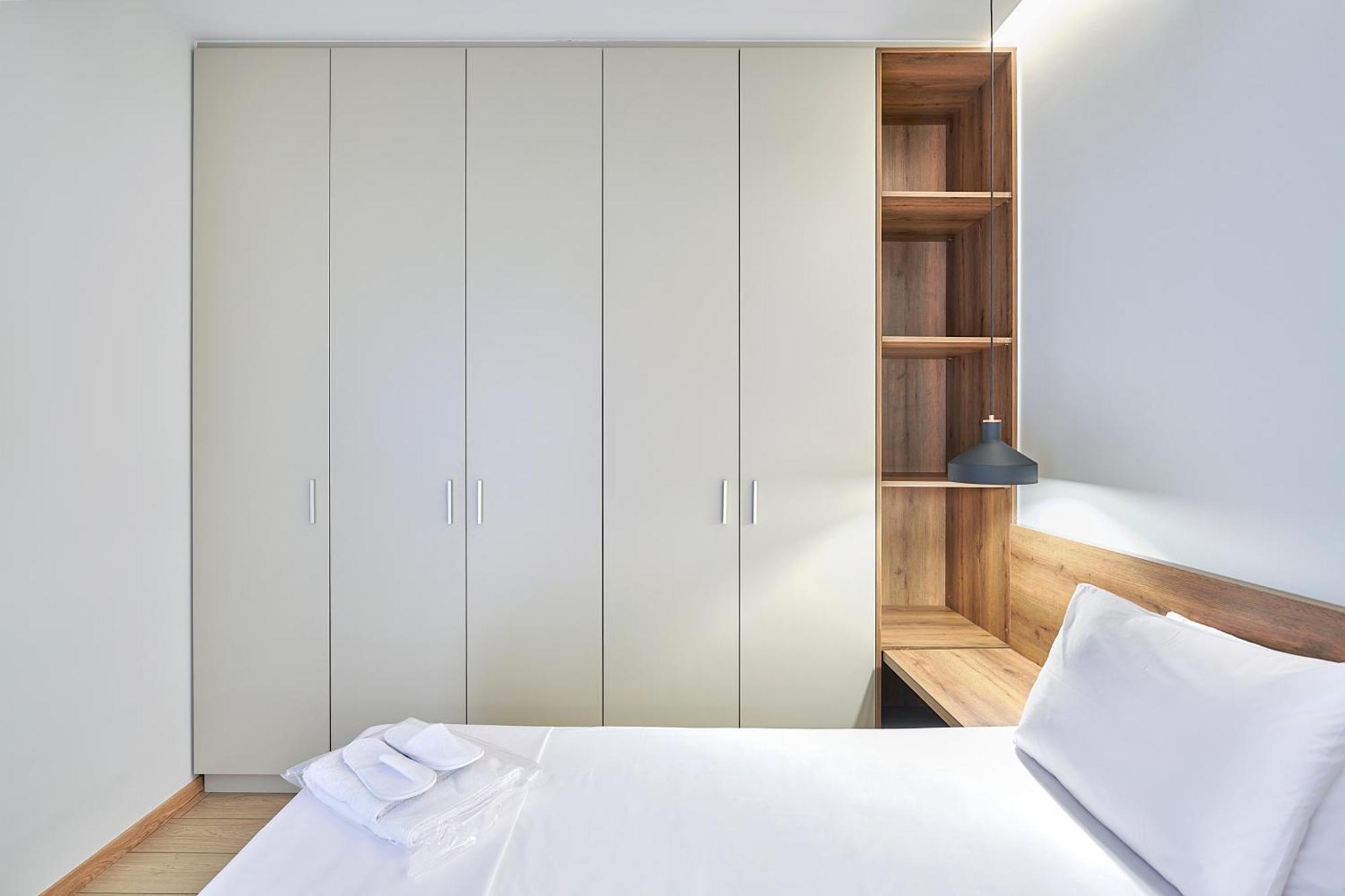 City-Center Apartment In Vibrant Monastiraki, Афины Экстерьер фото